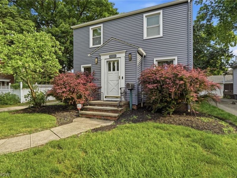 9704 Elsmere Drive, Parma, OH 44130 Photo 4