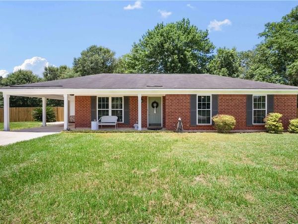 3410 Plantation Court, Mobile, AL 36695