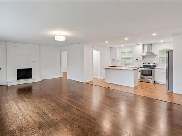 11809 E 48th Terrace, Kansas City, MO 64133