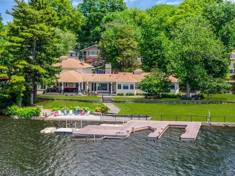 211 Mount Arlington Blvd, Roxbury, NJ 07850 Main Photo