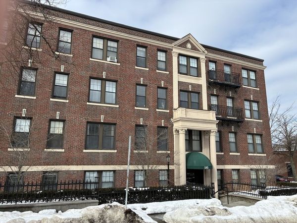 185 Chestnut Hill Ave, Unit 12, Boston, MA 02135