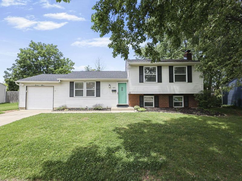 1690 Americana Court, Columbus, OH 43229 Photo 2