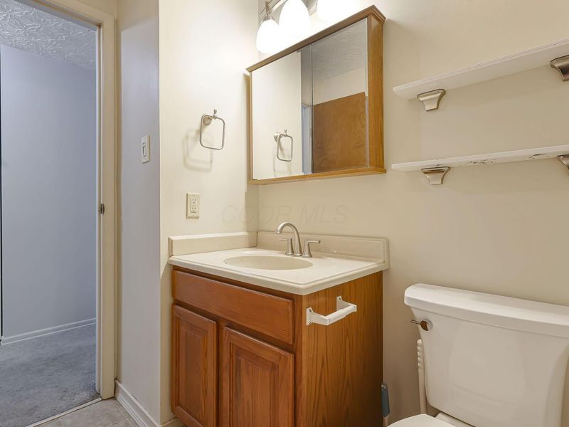 1690 Americana Court, Columbus, OH 43229 Photo 24
