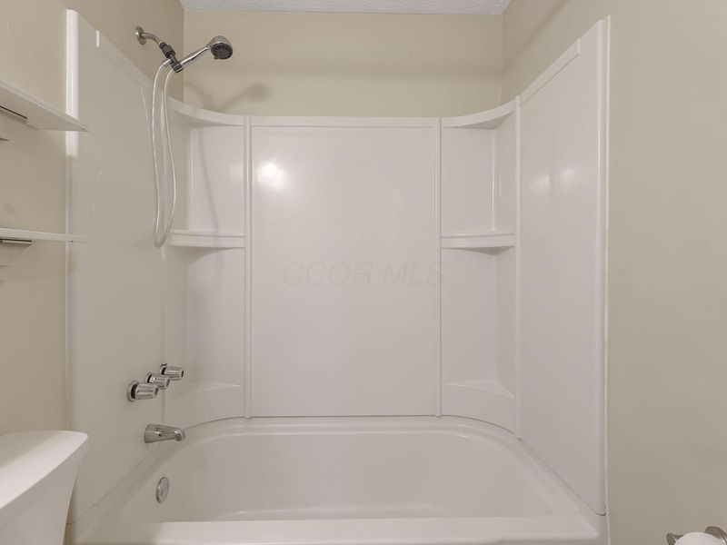 1690 Americana Court, Columbus, OH 43229 Photo 25