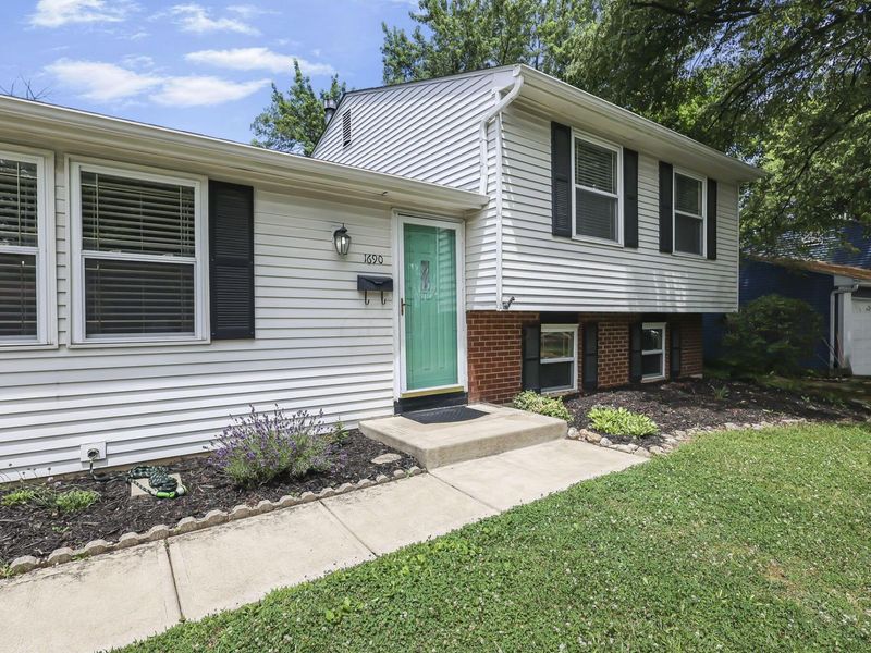 1690 Americana Court, Columbus, OH 43229 Photo 6