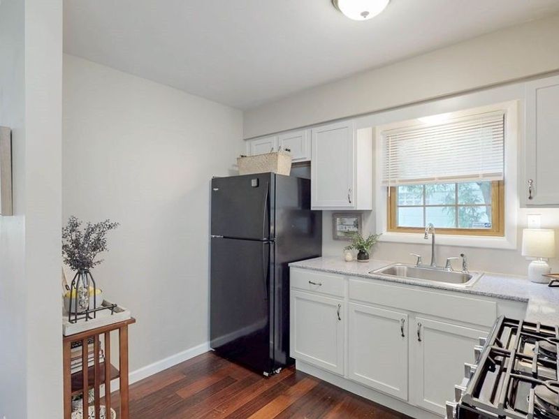 1044 Ellsworth Drive, Akron, OH 44313 Photo 12