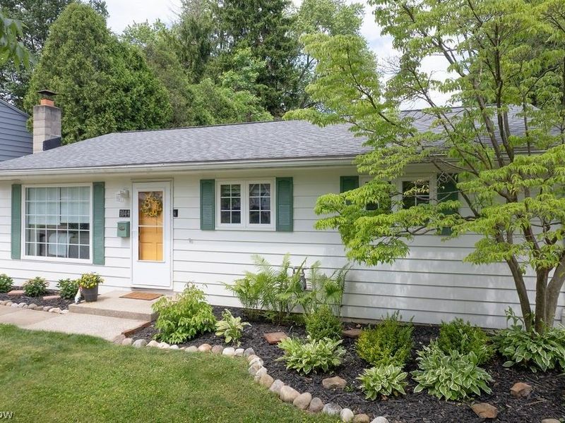 1044 Ellsworth Drive, Akron, OH 44313 Photo 3