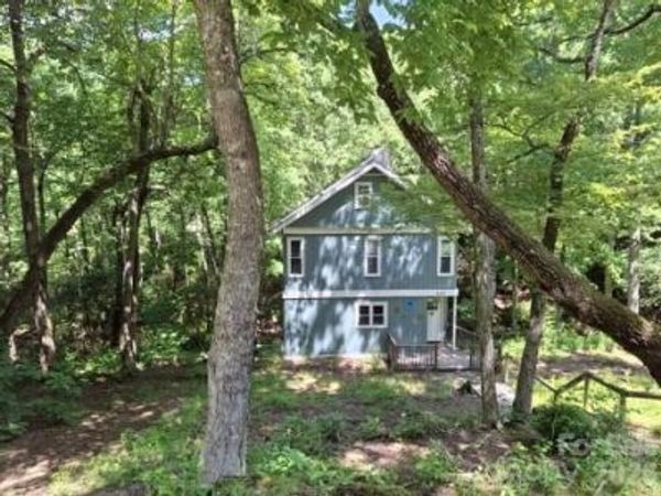630 Shumont Road , Black Mountain, NC 28711