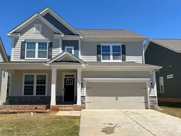 1025 Burton Point Court , Waxhaw, NC 28173
