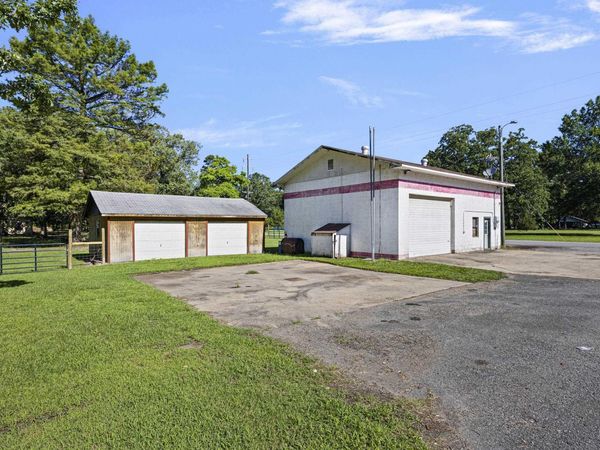 221 Highway 9 , Oppelo, AR 72110