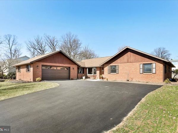 3671 JENNY LANE , CHAMBERSBURG, PA 17202