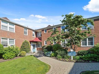 6 Bryant Crescent , Unit 2F, White Plains, NY 10605