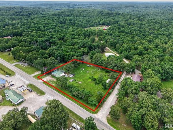 12961 Highway 64 , Lebanon, MO 65536