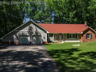 2915 Dunsary Lane, Genoa Twp, MI 48114