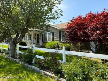 90 W Pine Street, Sheppton, PA 18248