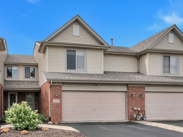 8233 Pecan Place , Frankfort, IL 60423