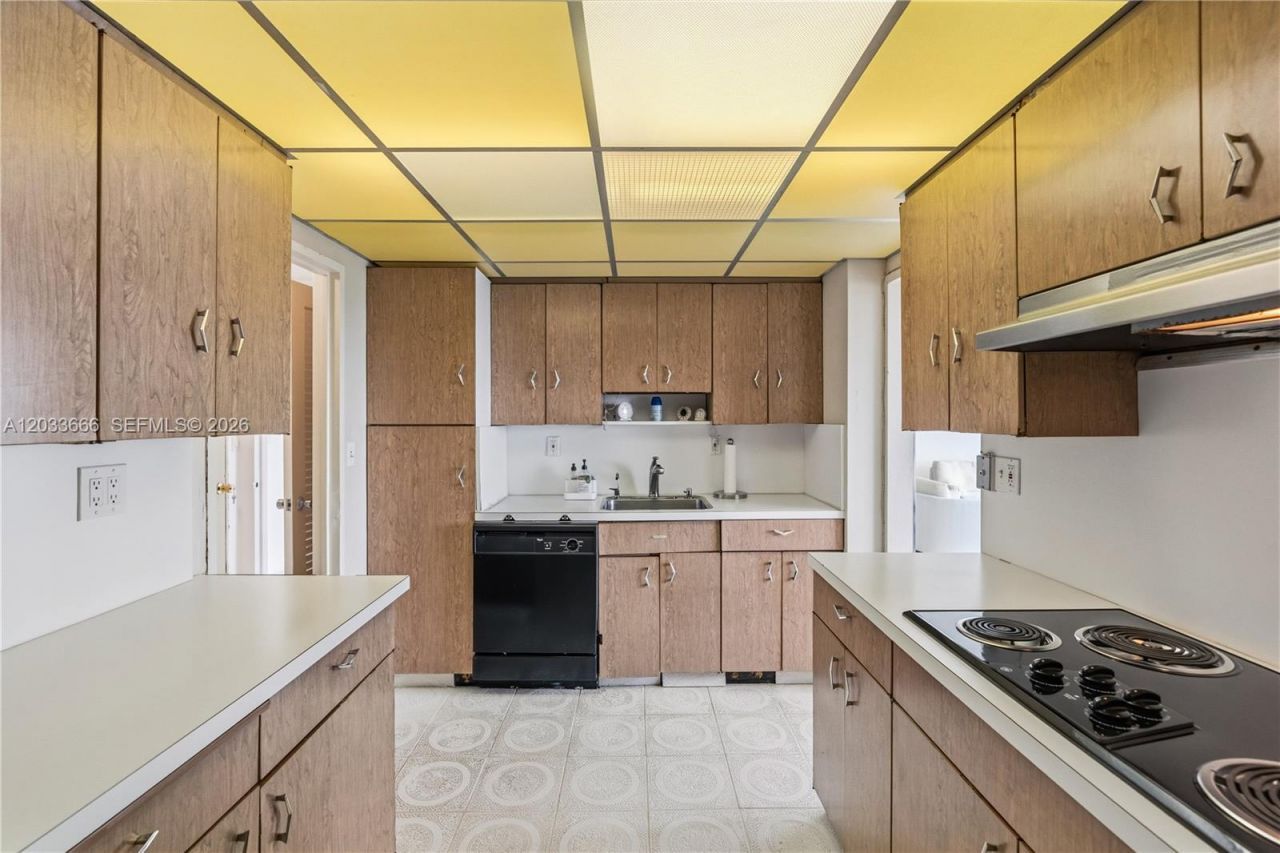 9102 W Bay Harbor Dr , Unit 10C, Bay Harbor Islands, FL 33154 Photo