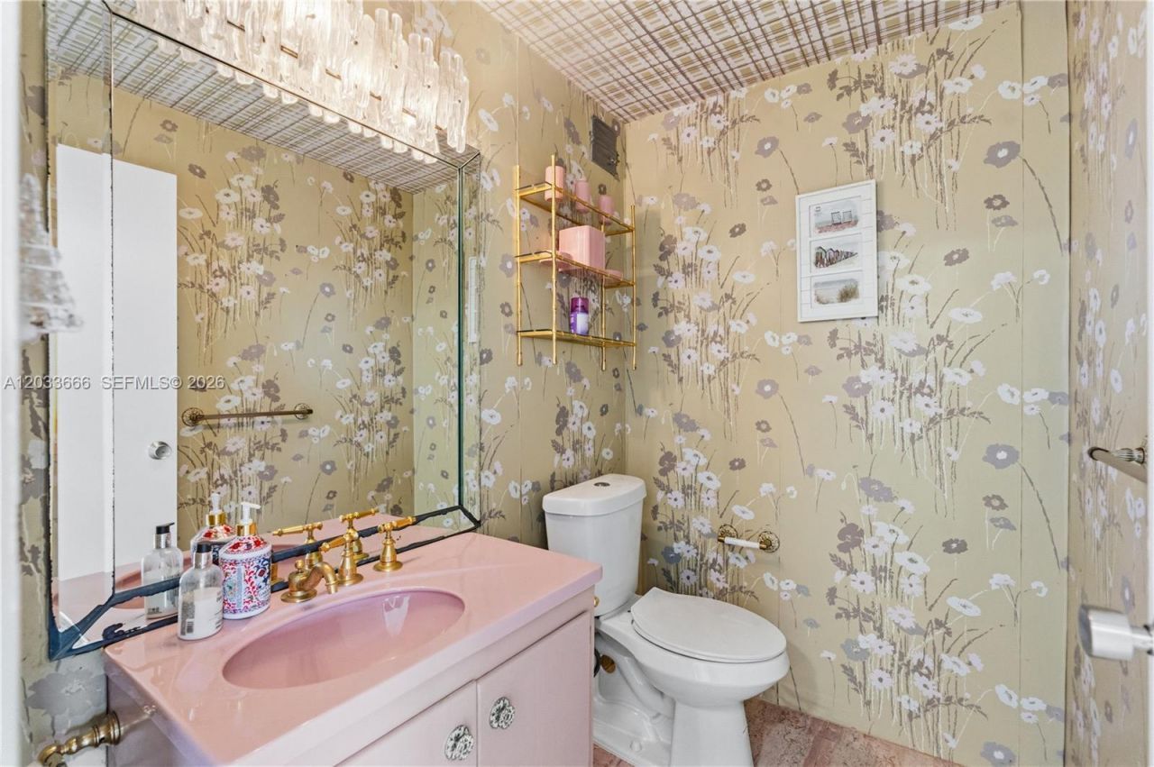 9102 W Bay Harbor Dr , Unit 10C, Bay Harbor Islands, FL 33154 Photo