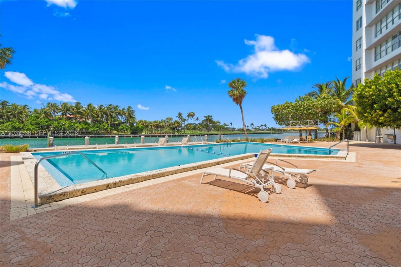 9102 W Bay Harbor Dr , Unit 10C, Bay Harbor Islands, FL 33154 Photo