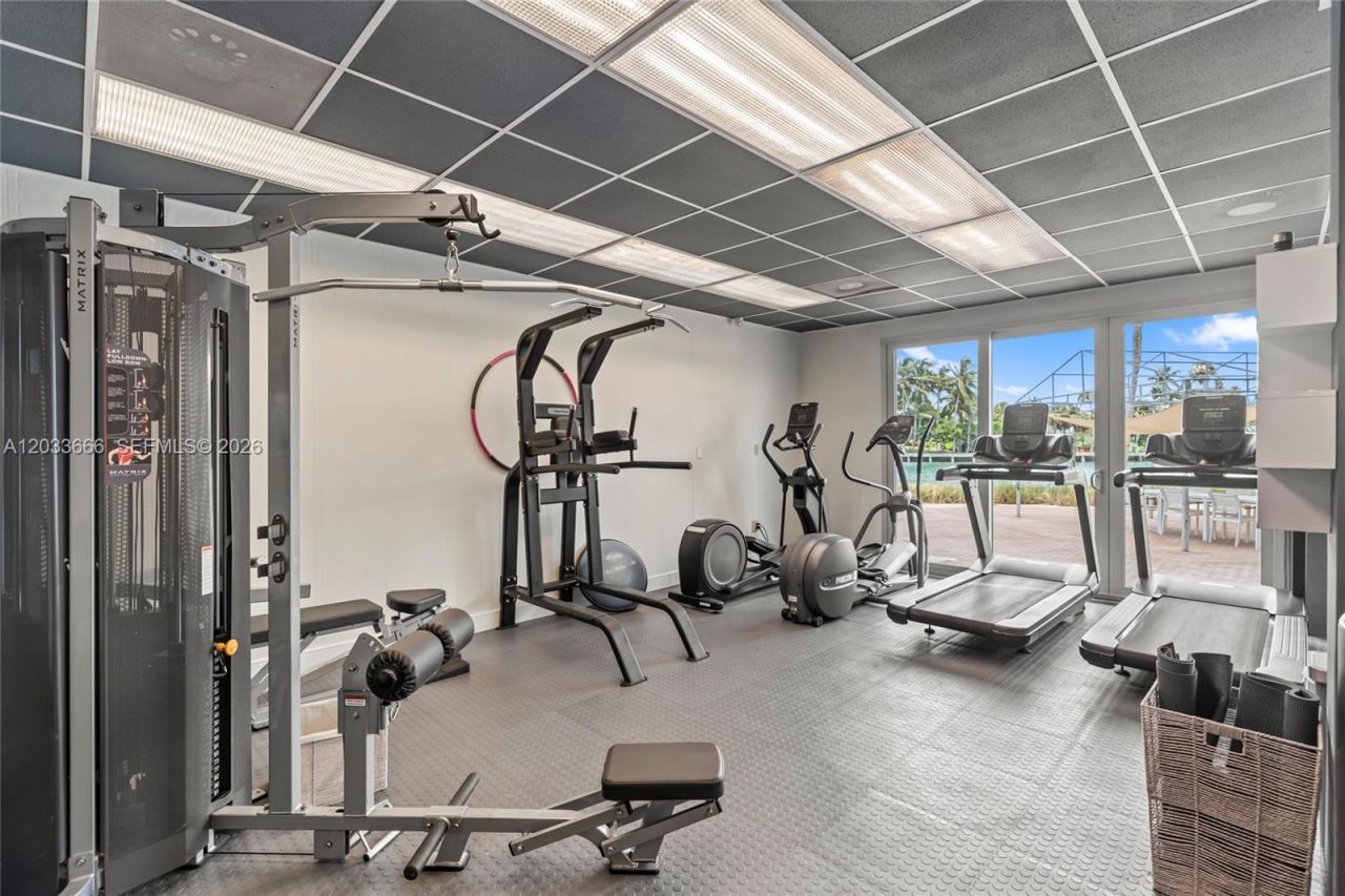 9102 W Bay Harbor Dr , Unit 10C, Bay Harbor Islands, FL 33154 Photo