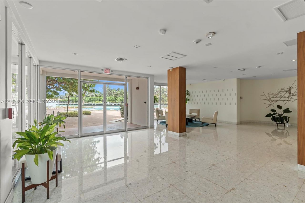 9102 W Bay Harbor Dr , Unit 10C, Bay Harbor Islands, FL 33154 Photo