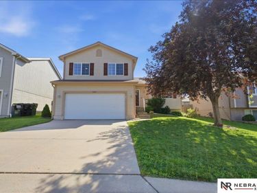 6618 N 148th Street, Omaha, NE 68116