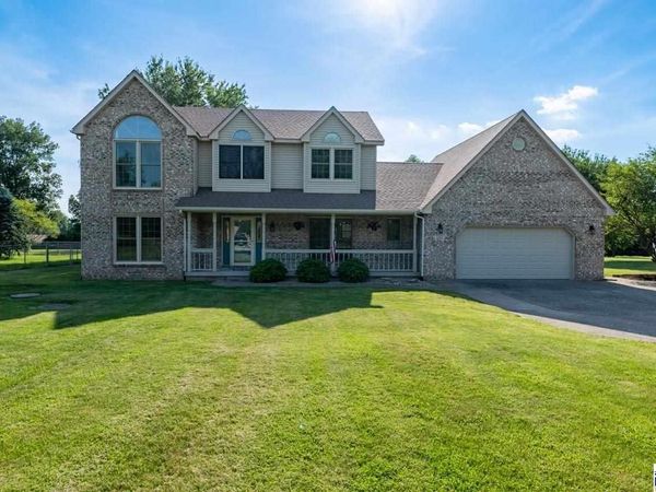 4331 S Willowbrook Court, Terre Haute, IN 47802