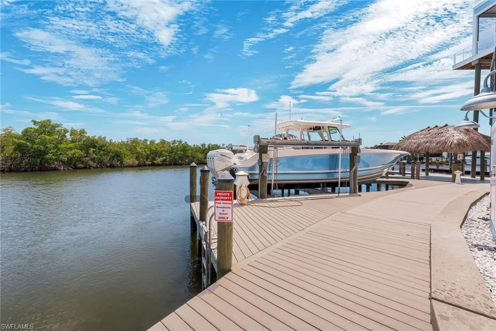 5826 Shell Cove Dr, Cape Coral, FL 33914 Photo