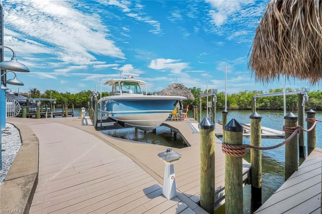 5826 Shell Cove Dr, Cape Coral, FL 33914 Photo