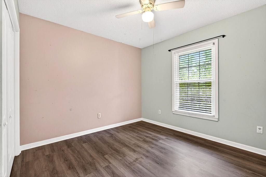105 Pebble Dr.  Photo 18