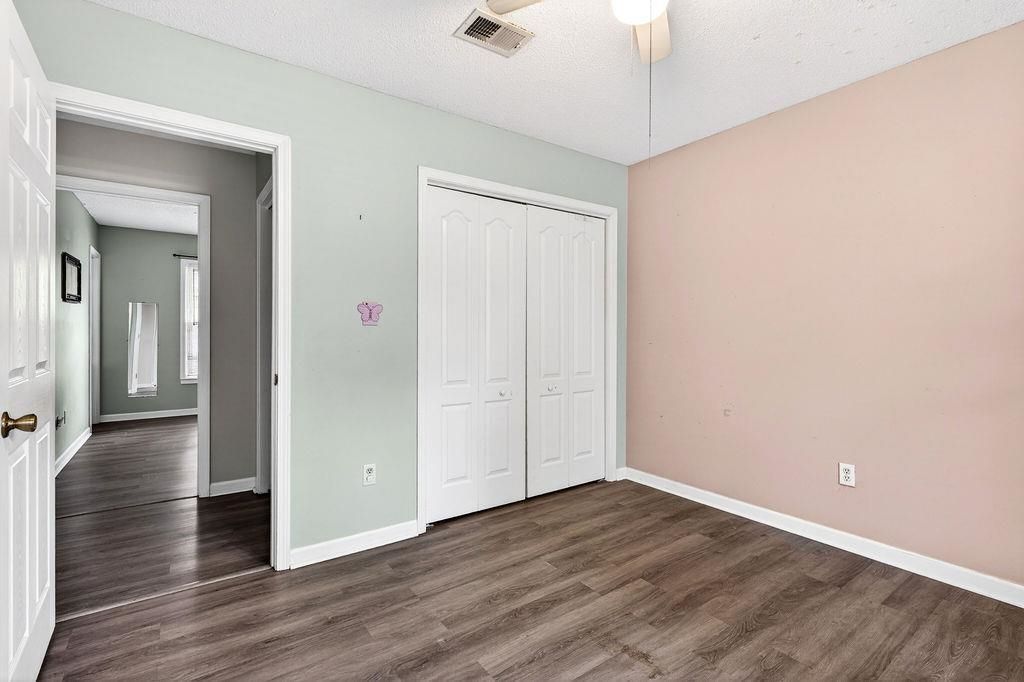 105 Pebble Dr.  Photo 19