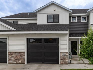 5204 Harvest Square Place NW, Rochester, MN 55901