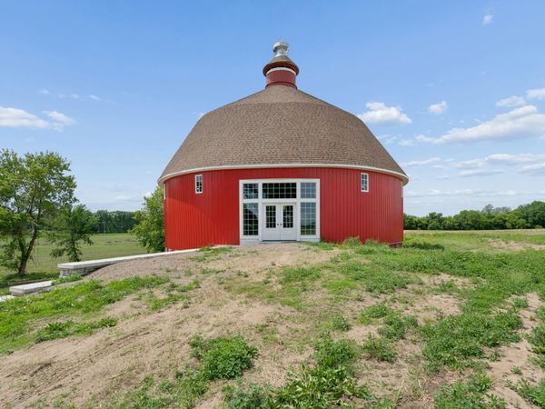 XXXXX Hassan Parkway , Rogers, MN 55374