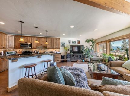 8393 North Lake Boulevard, Kings Beach, CA 96143 Photo
