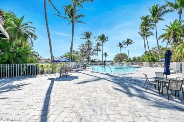 6000 Via Bella Ct, Naples, FL 34109 Photo