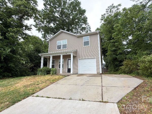804 Jost Street , Statesville, NC 28677