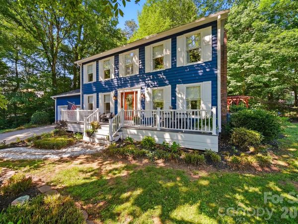 6089 Northlake Drive, Hickory, NC 28601