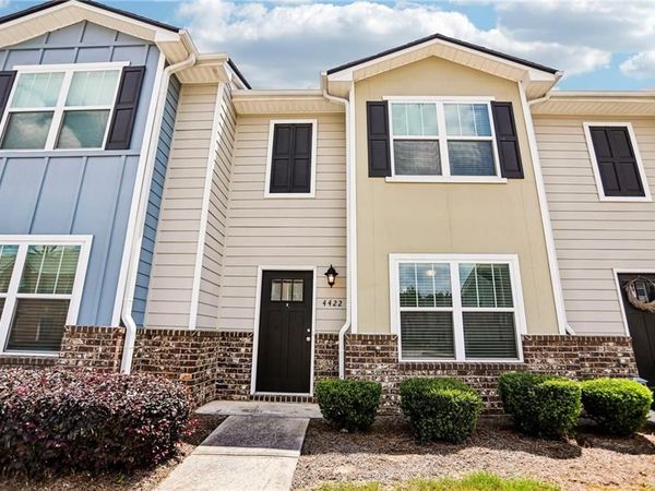 4422 Pinscher Street , Union City, GA 30291