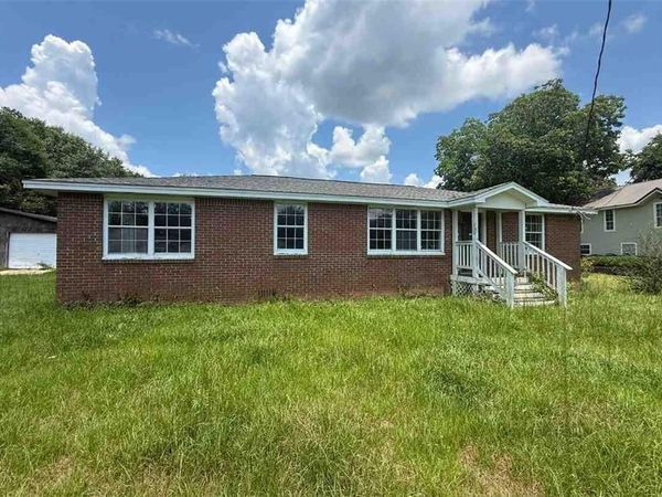 9110 Robley Lane, Semmes, AL 36575