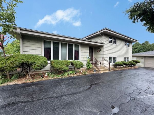 1406 Taft Avenue , Wheaton, IL 60189