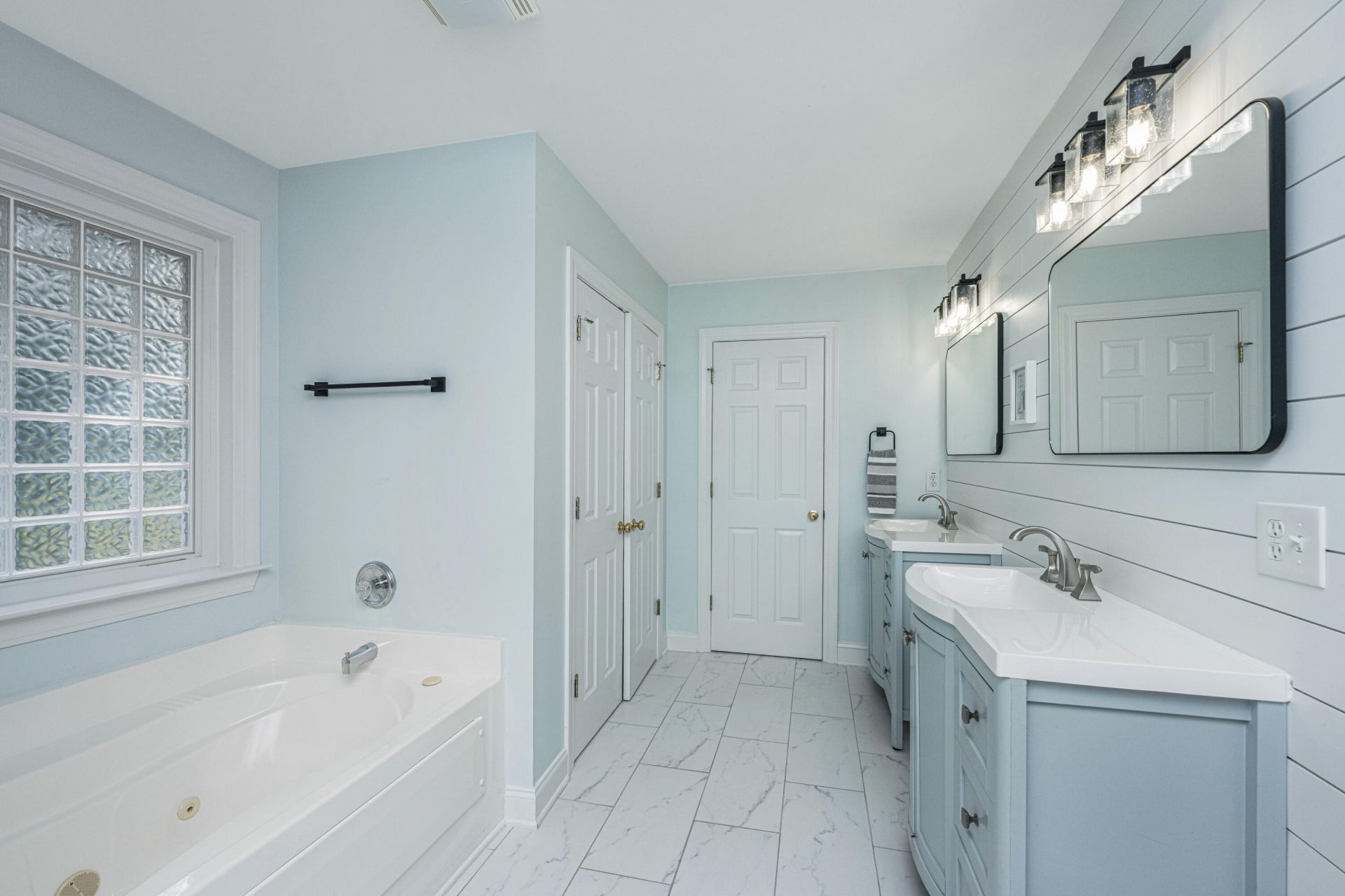 9492 Markley Boulevard Photo 26
