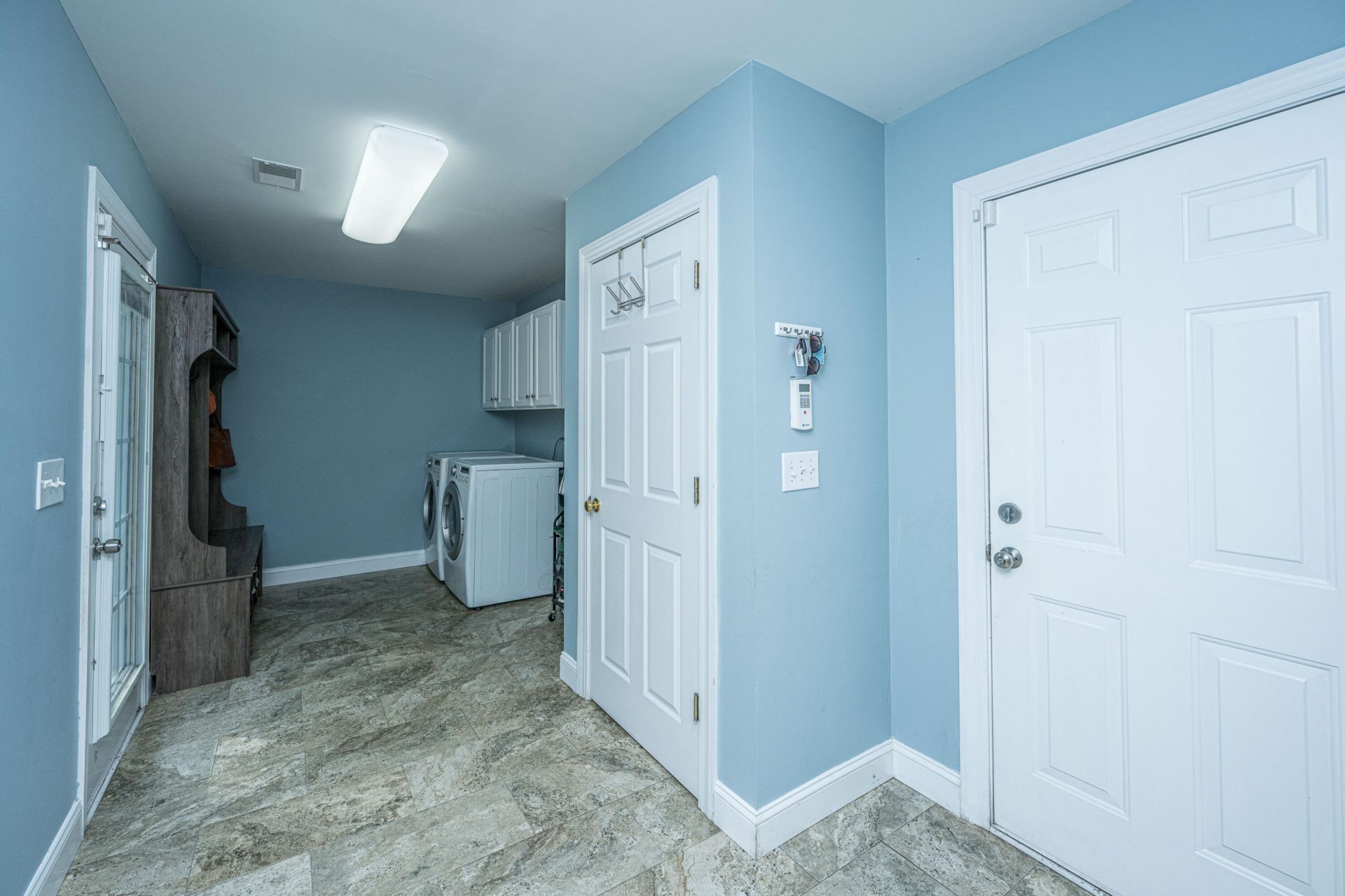 9492 Markley Boulevard Photo 37