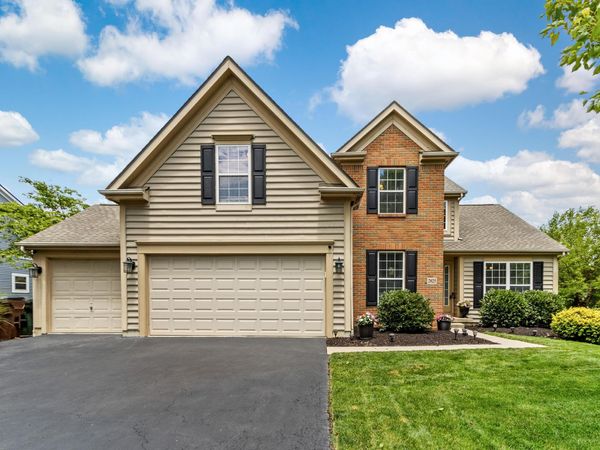 2025 Alum Village Drive, Lewis Center, OH 43035