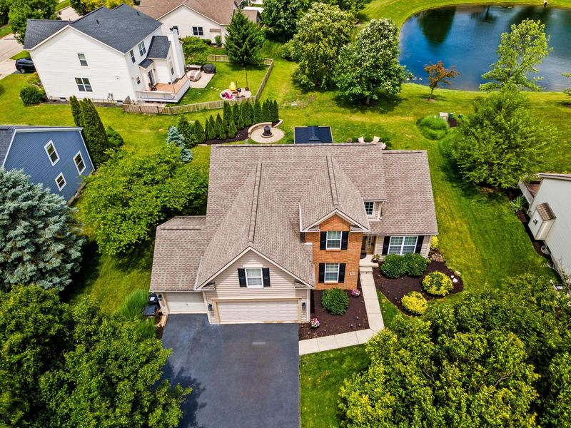 2025 Alum Village Drive, Lewis Center, OH 43035 Photo 5