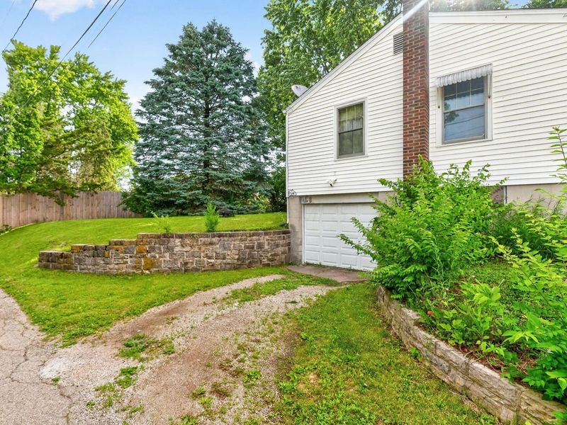 319 Colton Avenue , Bellefontaine, OH 43311 Photo 7