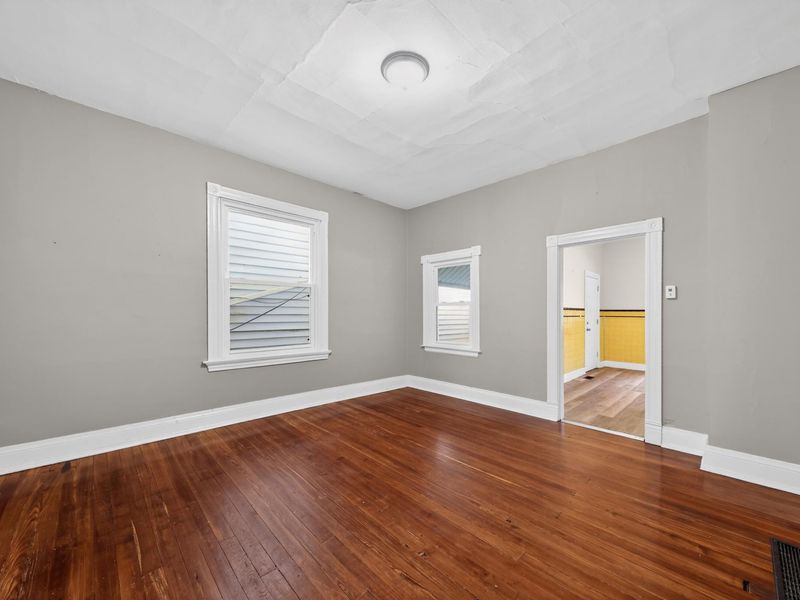 157 E 42nd Street, Covington, KY 41015 Photo 8
