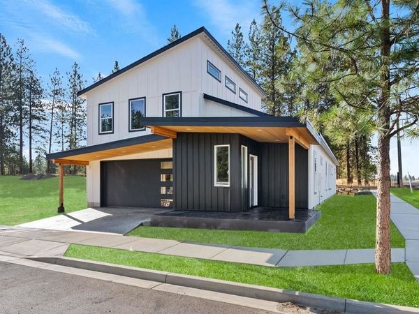 3709 E Nyberg Ln, Mead, WA 99021