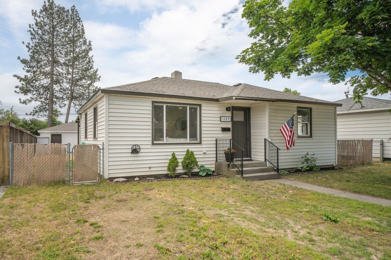 1224 E Central Ave, Spokane, WA 99208 Main Photo