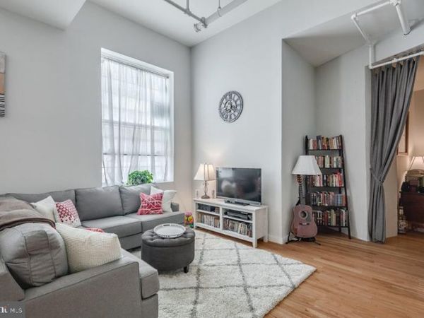 4 LEVERINGTON AVENUE , UNIT 102, PHILADELPHIA, PA 19127