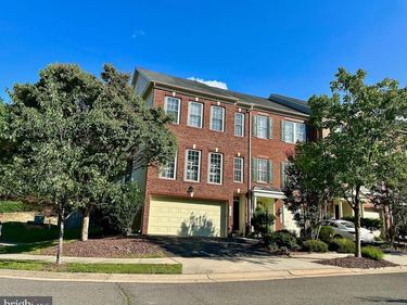 1040 HOTCHKISS PLACE , FREDERICKSBURG, VA 22401